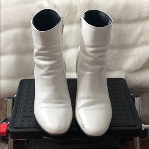 Steve Madden white boots